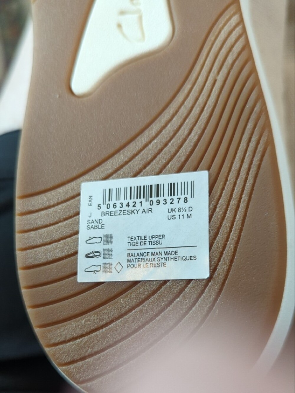 Clarks Women's Casual Slip-On Flats in Light Taupe - Picture 8 of 9